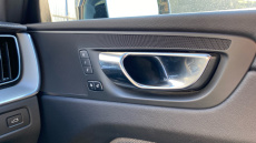 Volvo Xc60 2.0 B4D R DESIGN Pro 5dr AWD Geartronic Diesel Estate